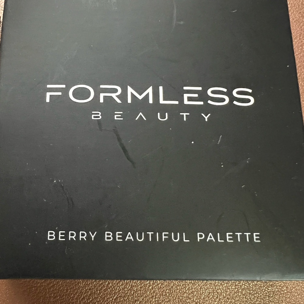Formless Beauty by Jenny McCarthy Berry Beautiful Eye Palette ::NIB:: - Picture 5 of 6